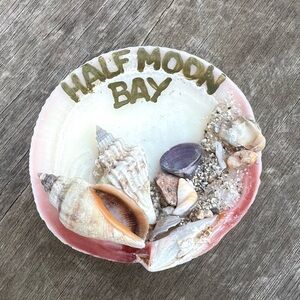 Vintage 90s Half Moon Bay California Handmade Seashell Refrigerator Magnet